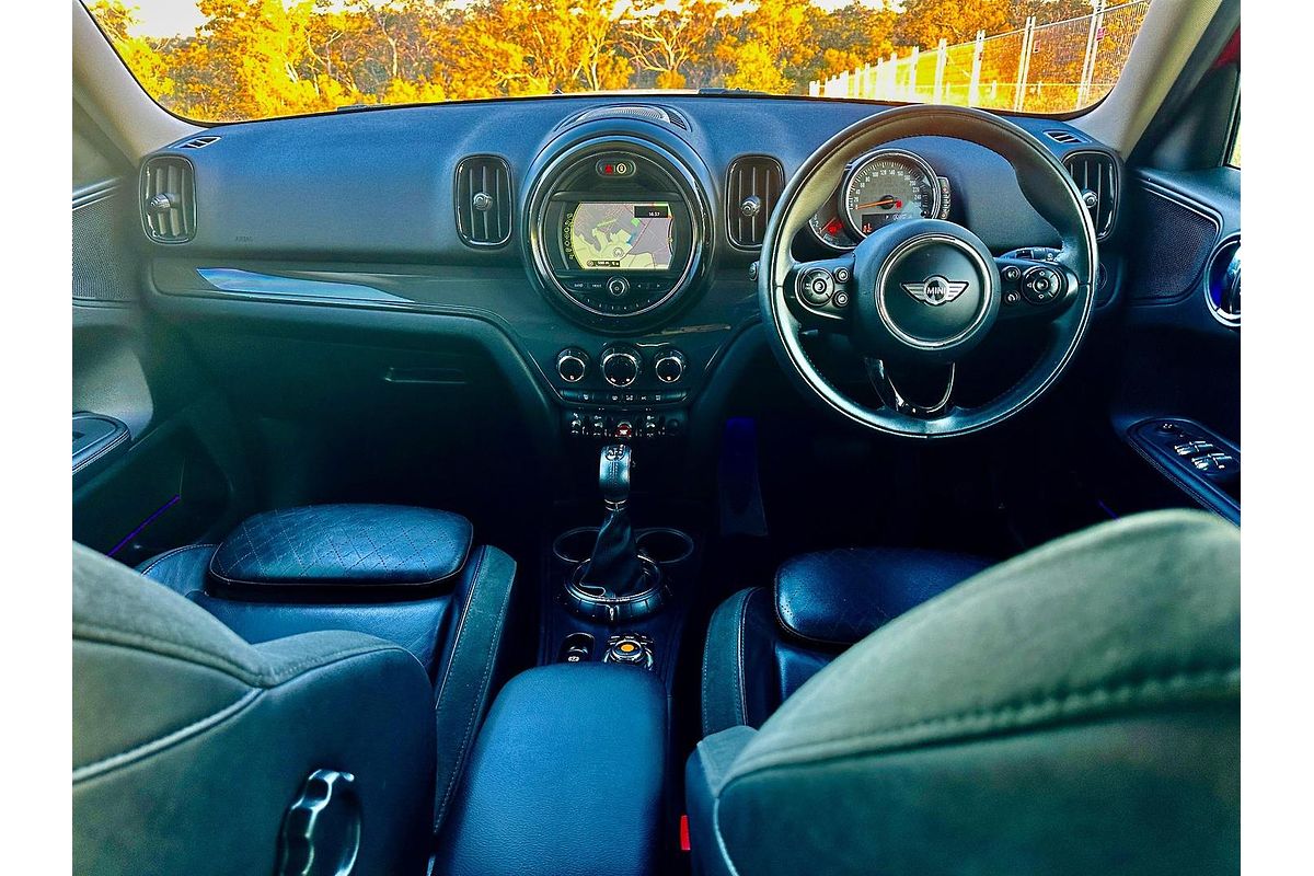 2017 MINI Countryman Cooper F60