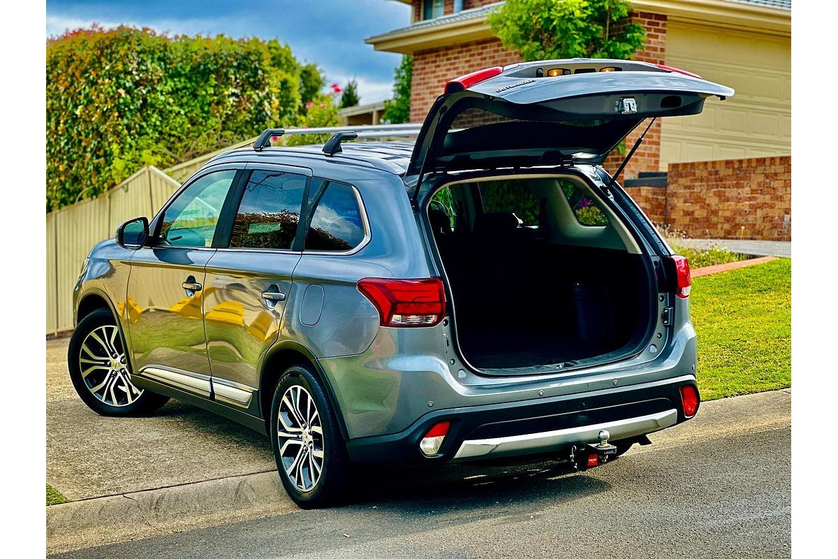 2016 Mitsubishi Outlander LS ZK