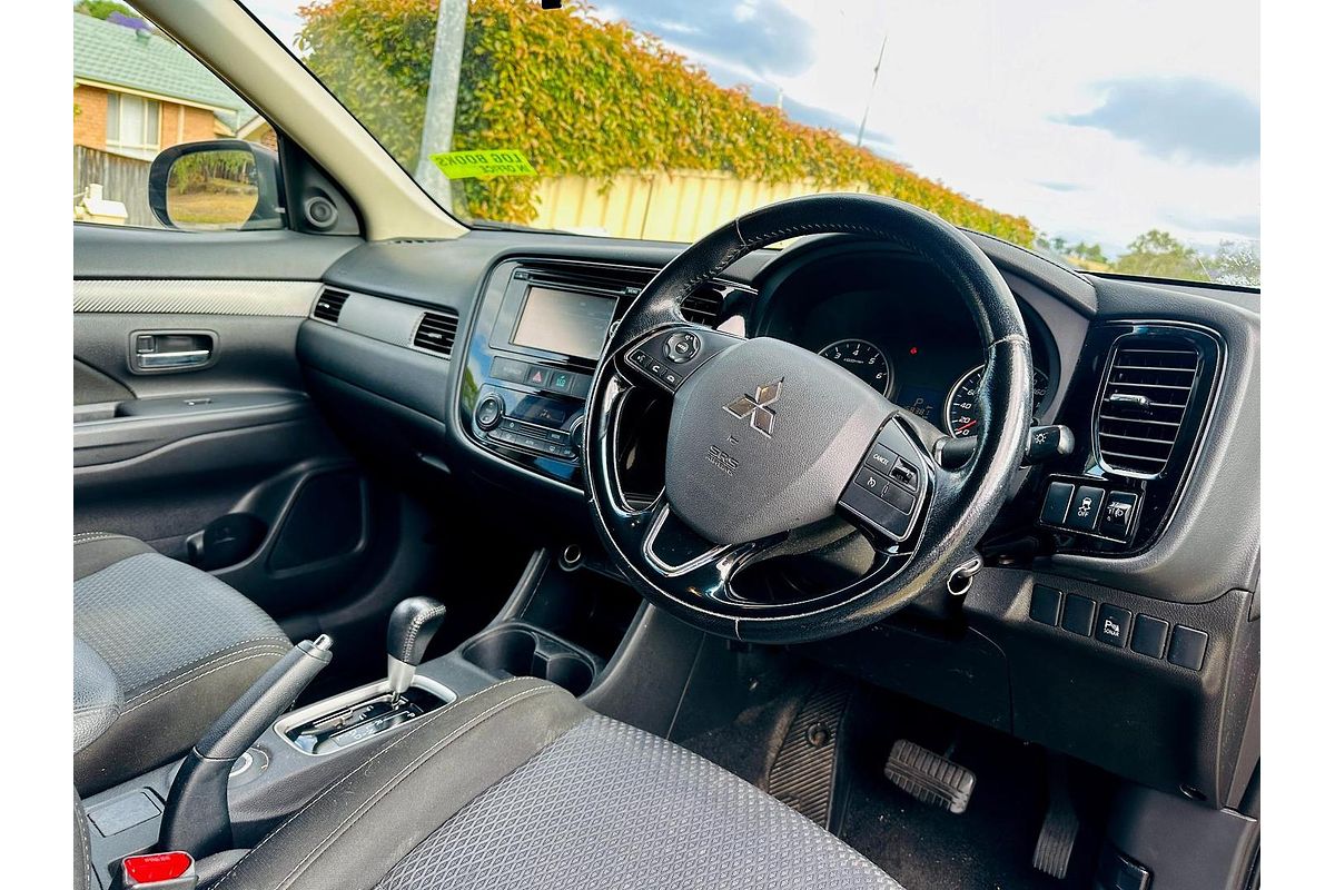 2016 Mitsubishi Outlander LS ZK