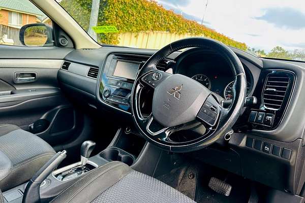 2016 Mitsubishi Outlander LS ZK