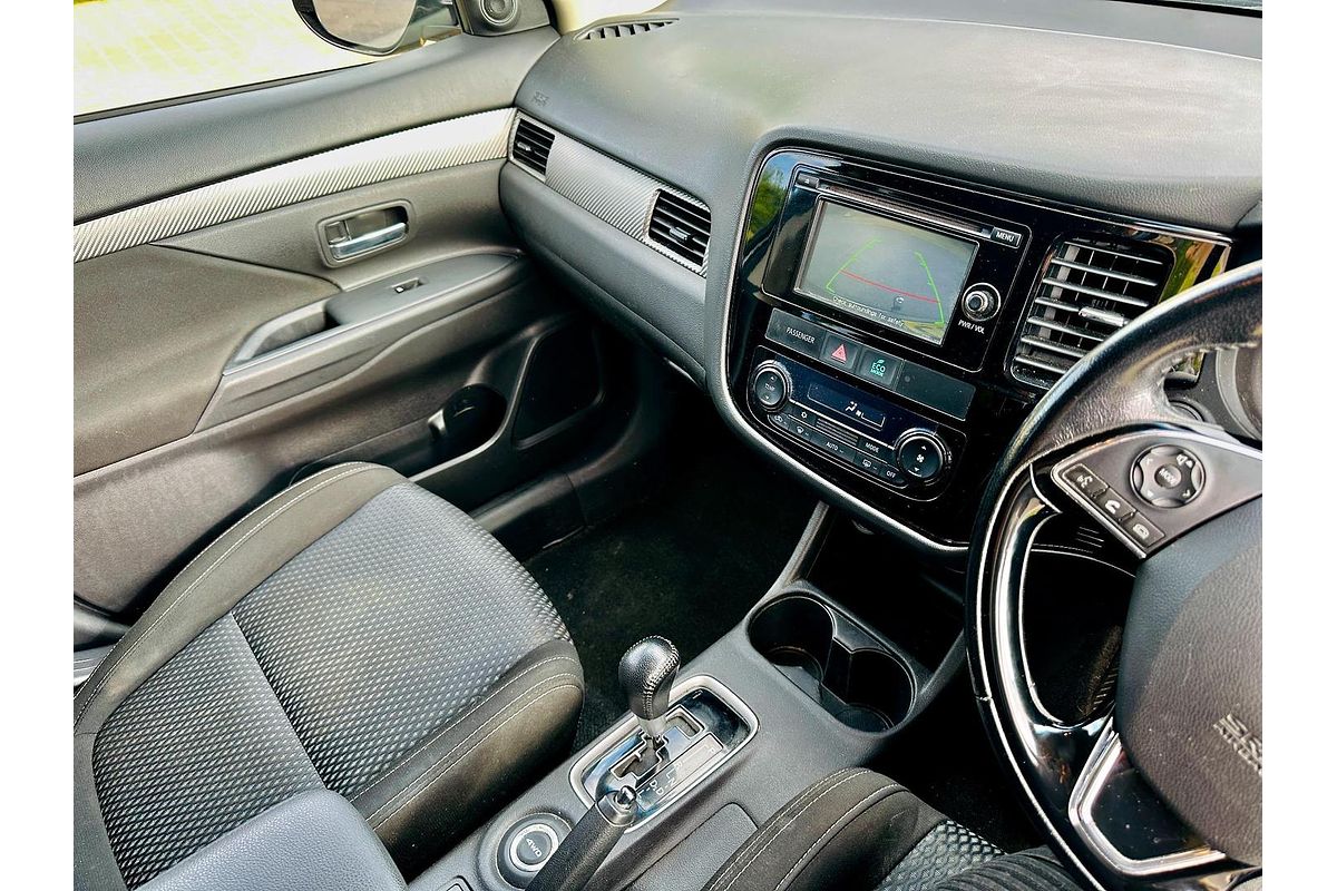 2016 Mitsubishi Outlander LS ZK