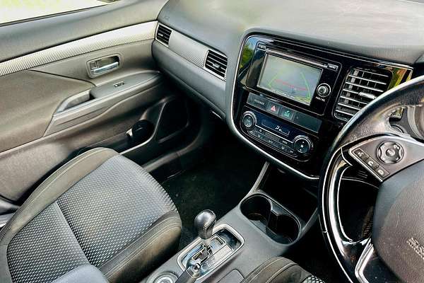 2016 Mitsubishi Outlander LS ZK