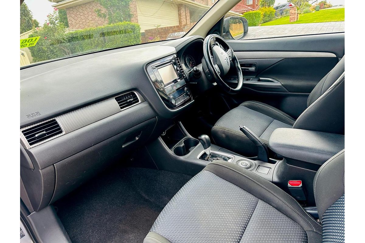 2016 Mitsubishi Outlander LS ZK