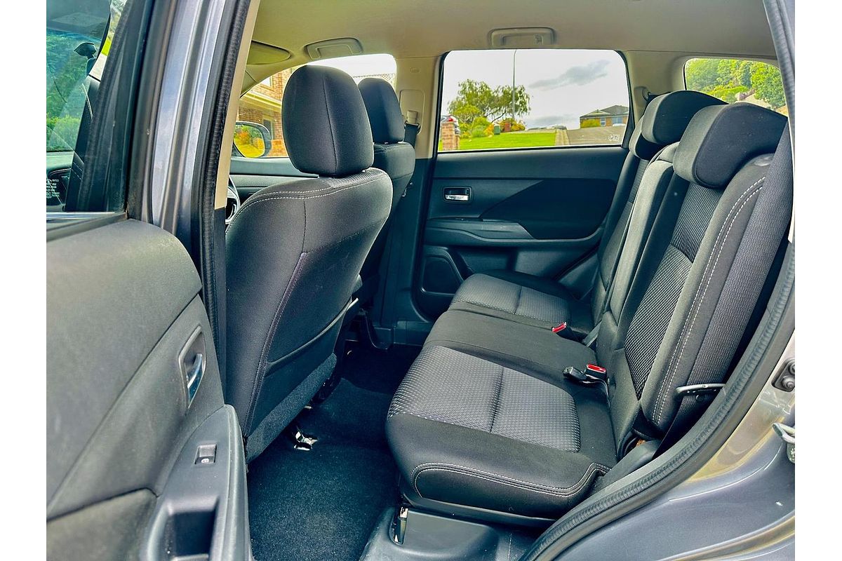 2016 Mitsubishi Outlander LS ZK