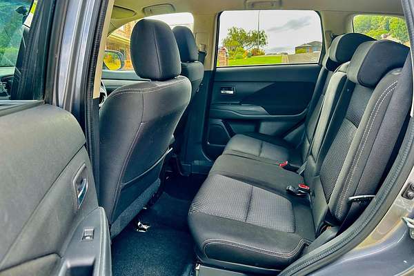 2016 Mitsubishi Outlander LS ZK