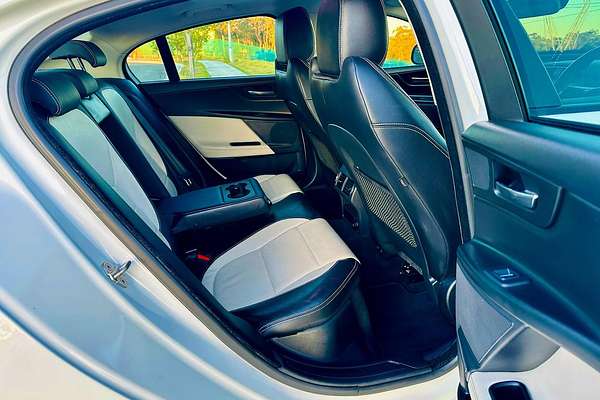 2016 Jaguar XE 20d R-Sport X760