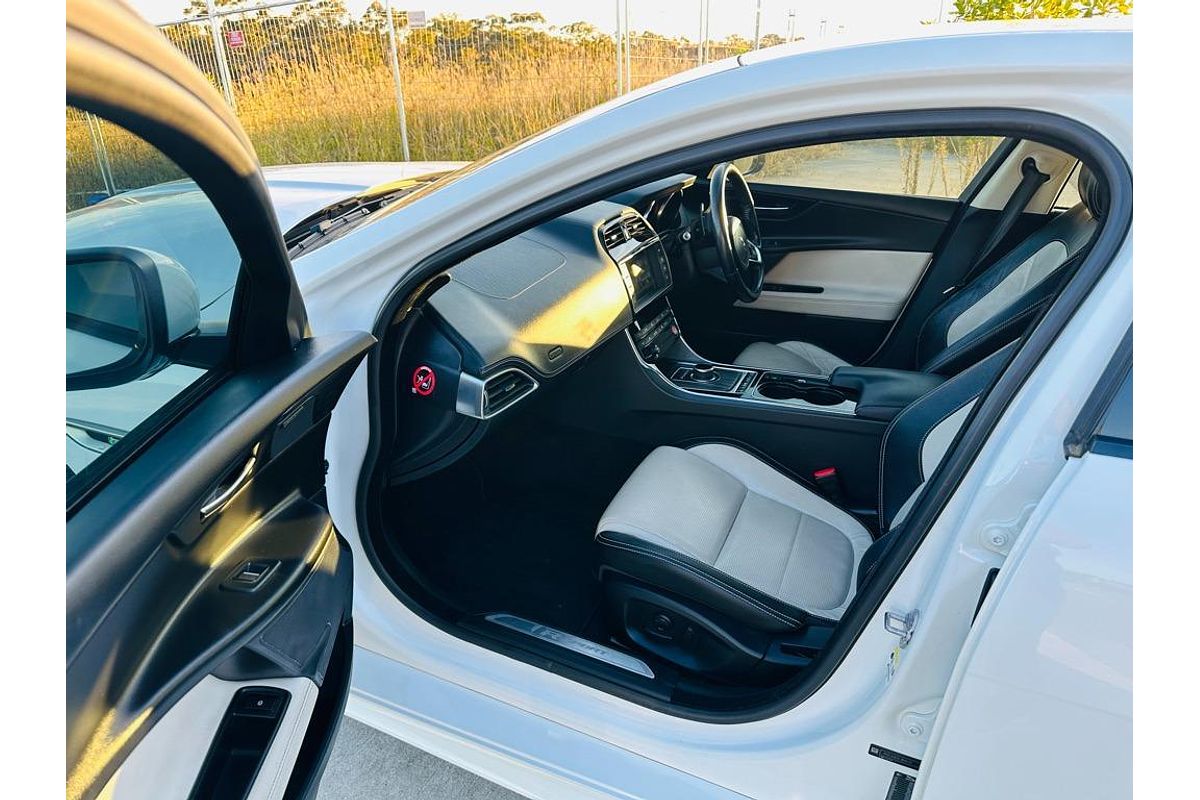 2016 Jaguar XE 20d R-Sport X760