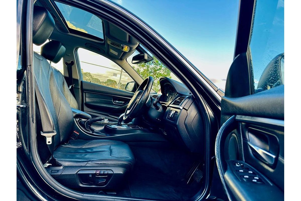 2012 BMW 3 Series 320d F30