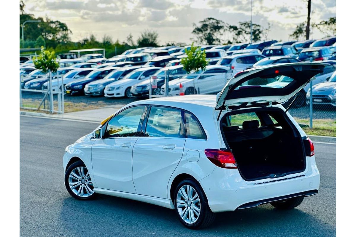 2016 Mercedes-Benz B-Class B180 W246