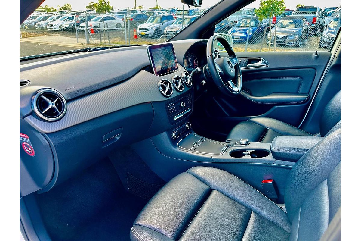 2016 Mercedes-Benz B-Class B180 W246