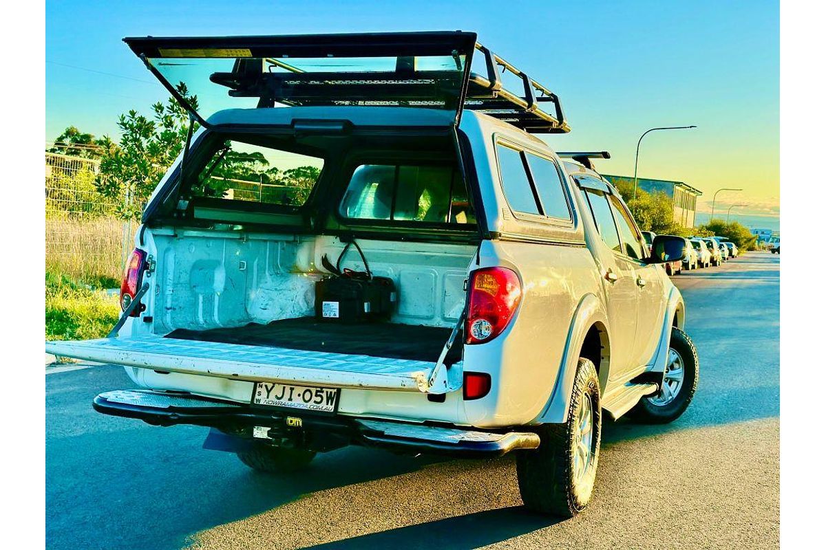 2014 Mitsubishi Triton GLX MN 4X4