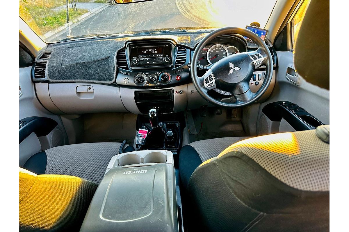 2014 Mitsubishi Triton GLX MN 4X4