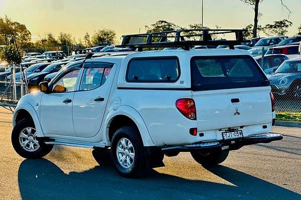 2014 Mitsubishi Triton GLX MN 4X4