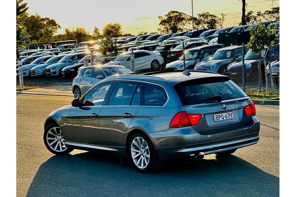 2010 BMW 3 Series 320d Lifestyle E91
