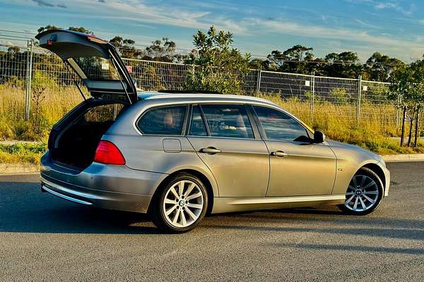 2010 BMW 3 Series 320d Lifestyle E91