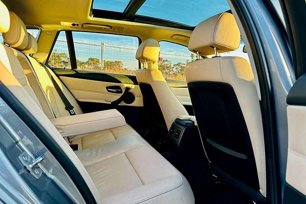 2010 BMW 3 Series 320d Lifestyle E91