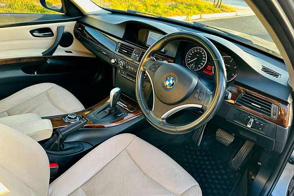 2010 BMW 3 Series 320d Lifestyle E91