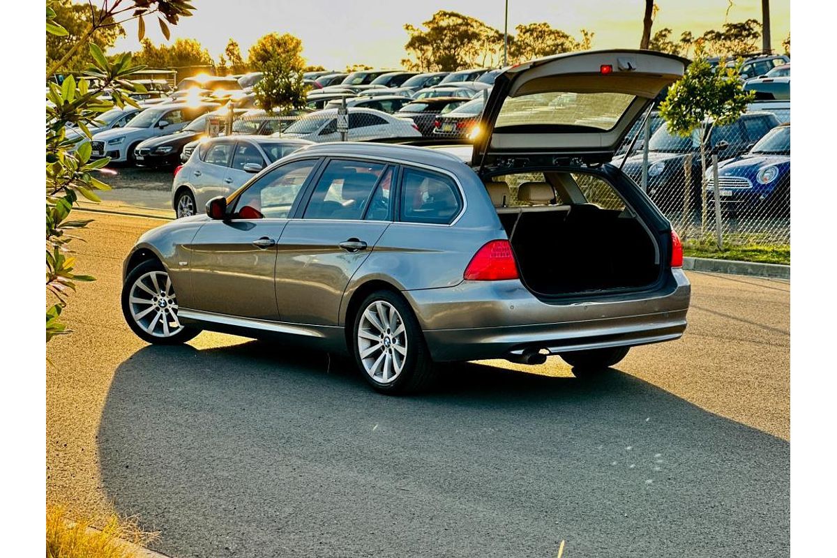 2010 BMW 3 Series 320d Lifestyle E91