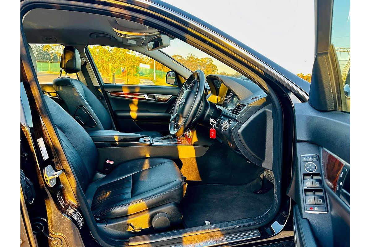 2008 Mercedes-Benz C-Class C200 Kompressor Avantgarde W204