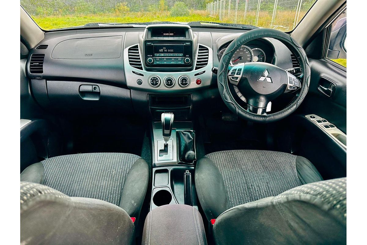 2014 Mitsubishi Triton GLX-R MN 4X4