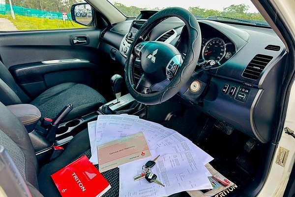 2014 Mitsubishi Triton GLX-R MN 4X4