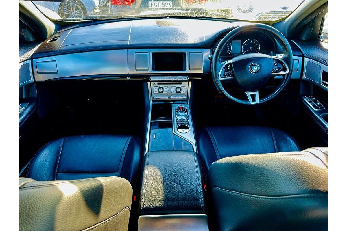 2014 Jaguar XF Luxury X250