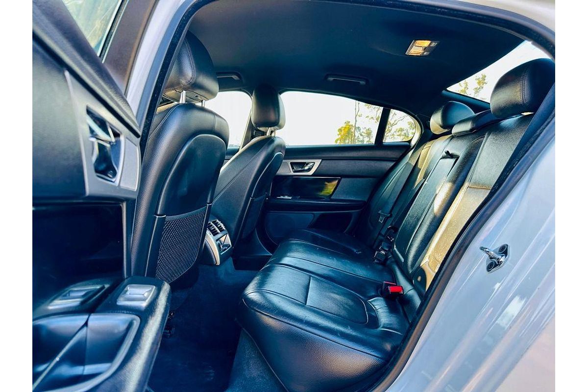 2014 Jaguar XF Luxury X250
