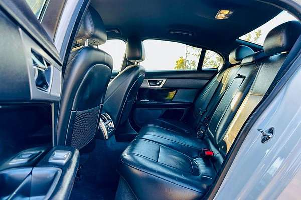 2014 Jaguar XF Luxury X250