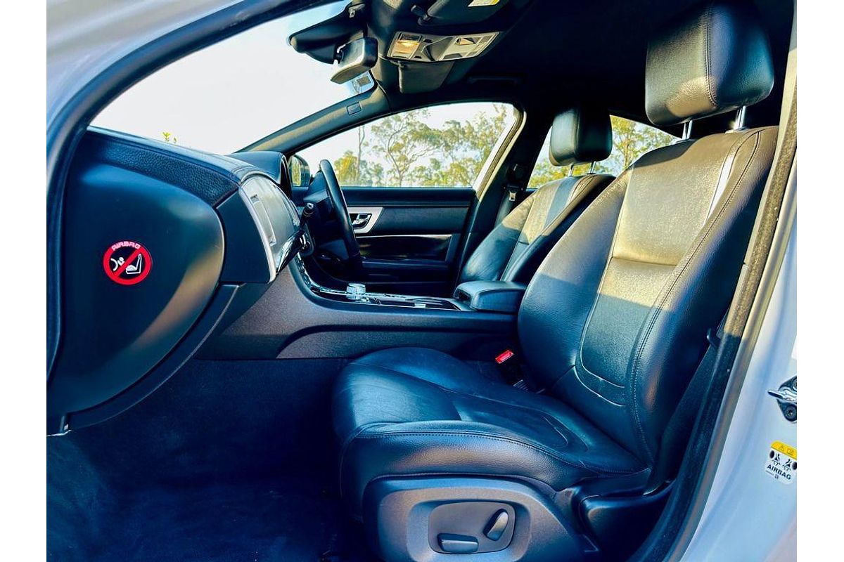 2014 Jaguar XF Luxury X250