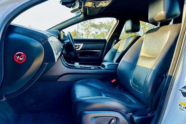 2014 Jaguar XF Luxury X250