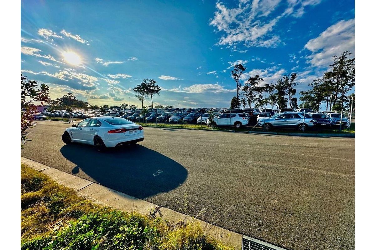 2014 Jaguar XF Luxury X250