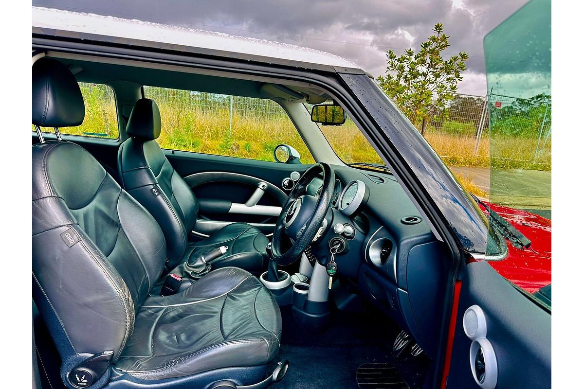 2004 MINI Cabrio Cooper S R52