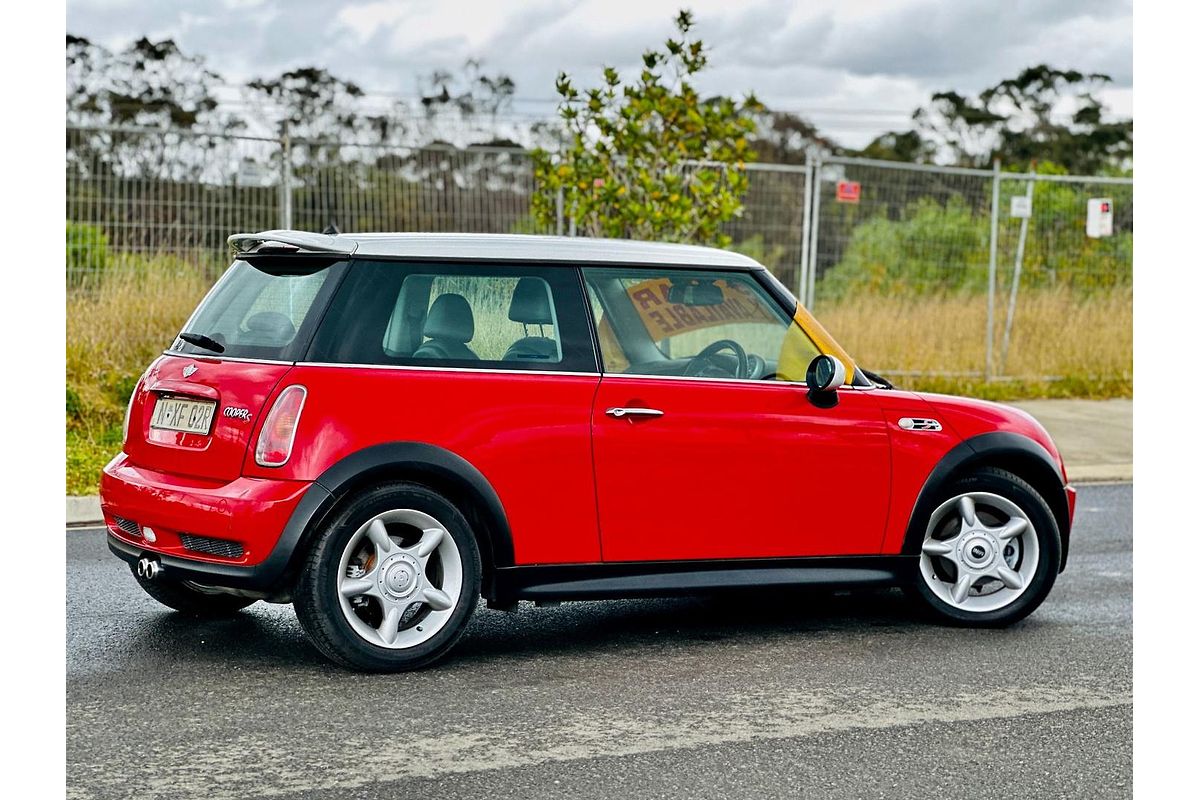 2004 MINI Cabrio Cooper S R52