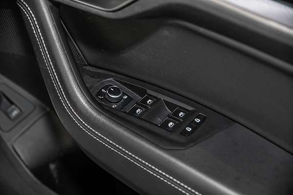 2021 Volkswagen Touareg 210TDI R-Line CR