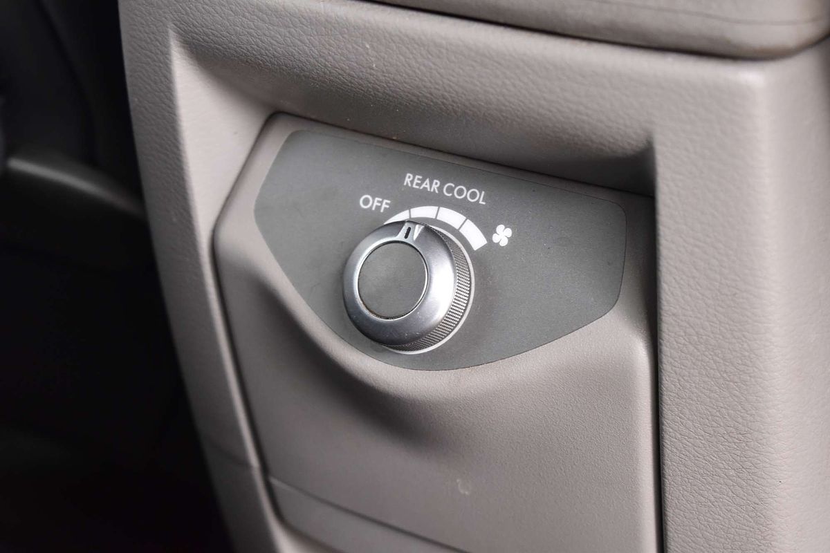 2013 Subaru Tribeca R Premium Pack B9