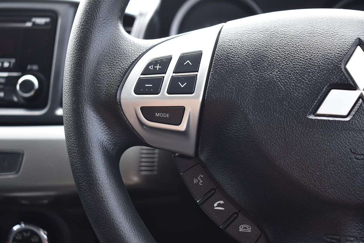 2014 Mitsubishi Lancer ES Sport CJ