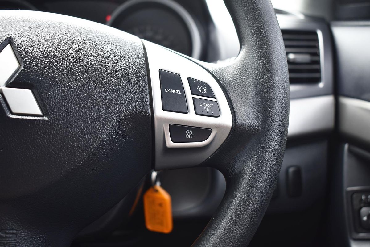 2014 Mitsubishi Lancer ES Sport CJ