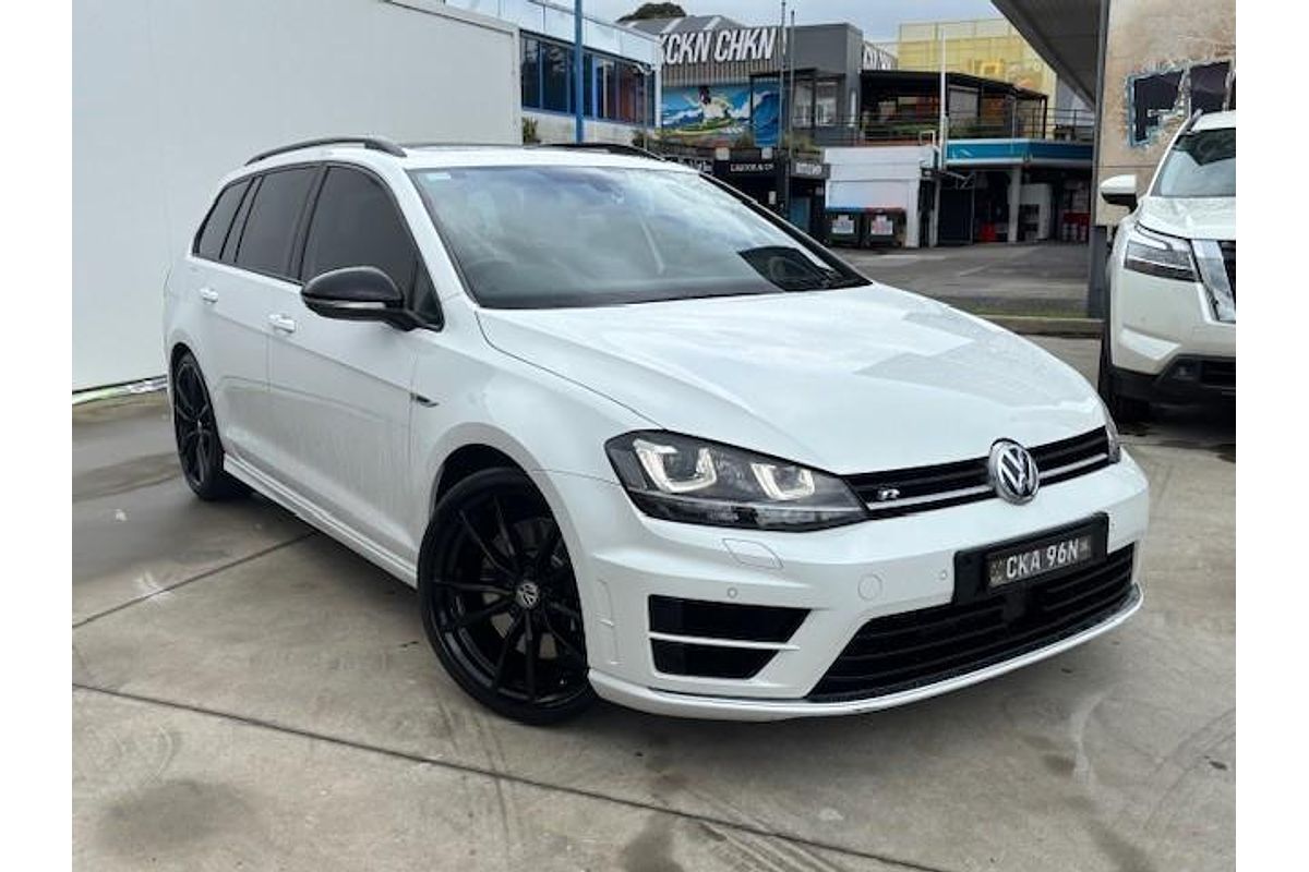 2015 Volkswagen Golf R Wolfsburg Edition 7