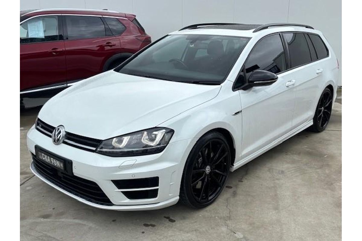 2015 Volkswagen Golf R Wolfsburg Edition 7