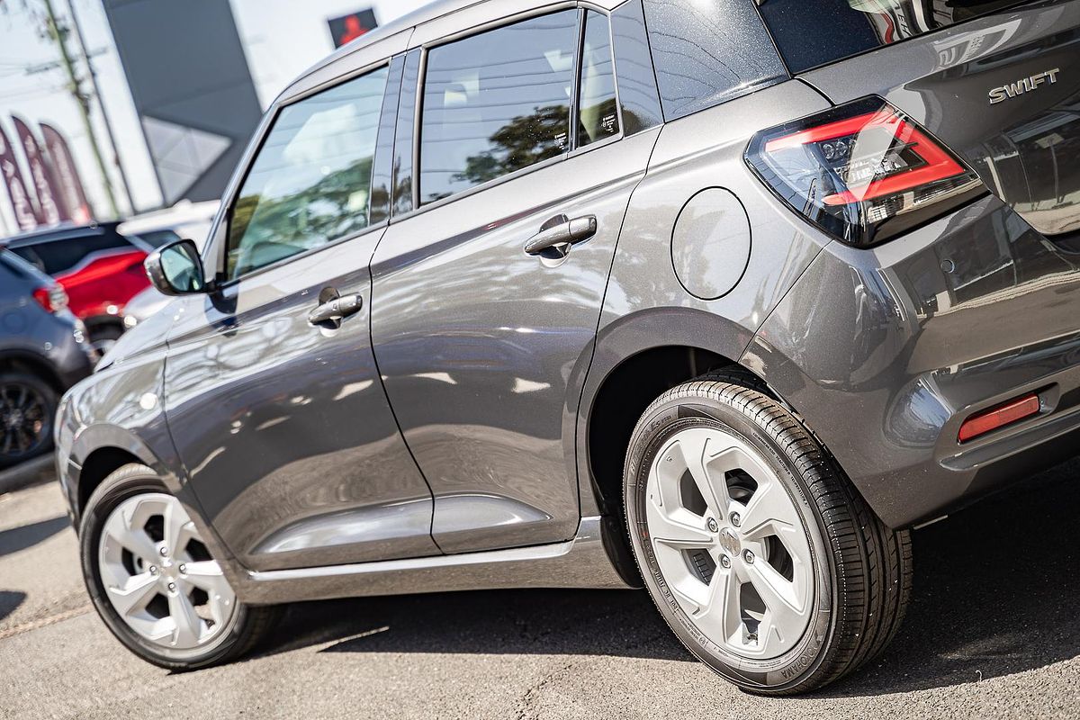 2024 Suzuki Swift Hybrid Plus UZ