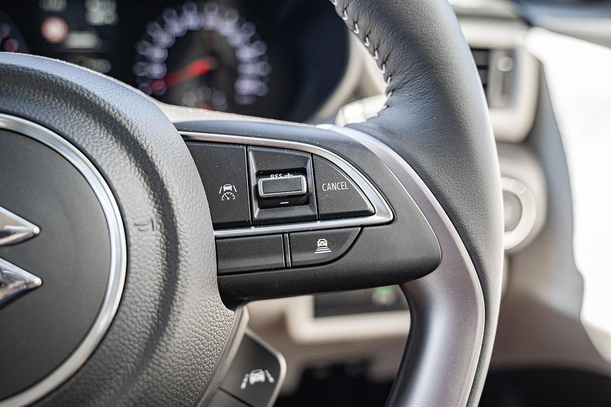 2024 Suzuki Swift Hybrid Plus UZ