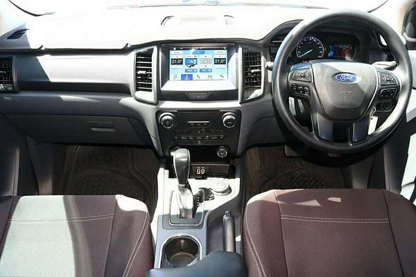 2017 Ford Everest Ambiente UA