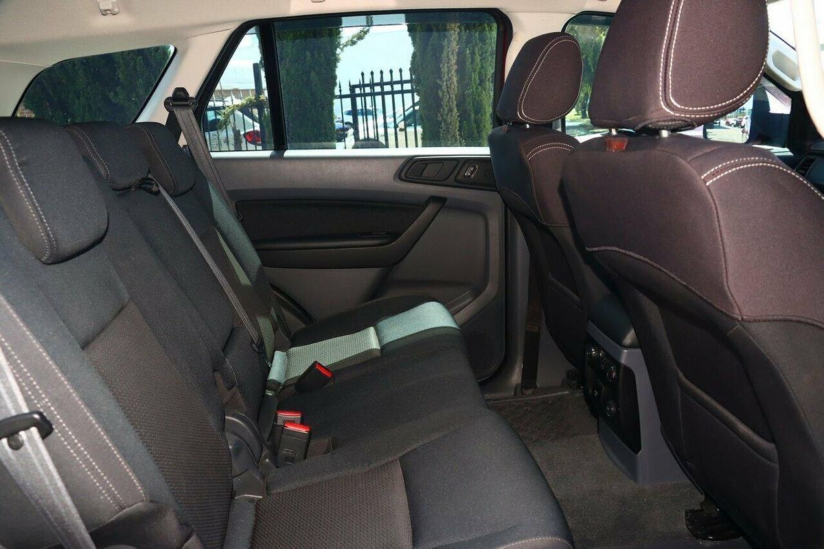 2017 Ford Everest Ambiente UA