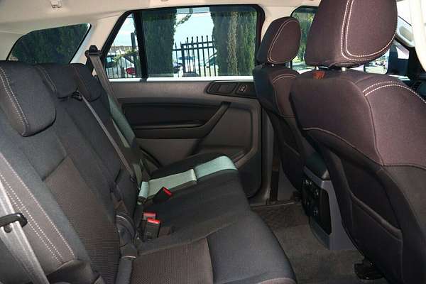 2017 Ford Everest Ambiente UA