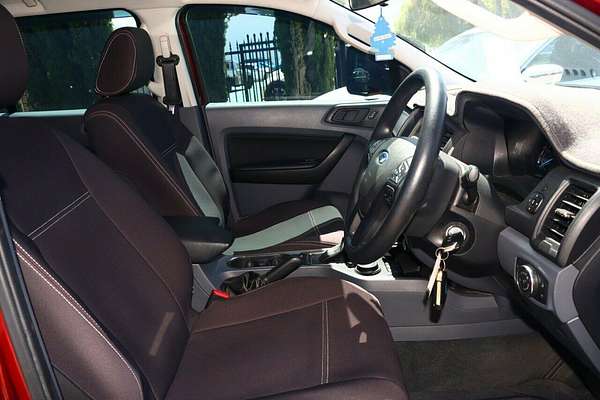 2017 Ford Everest Ambiente UA