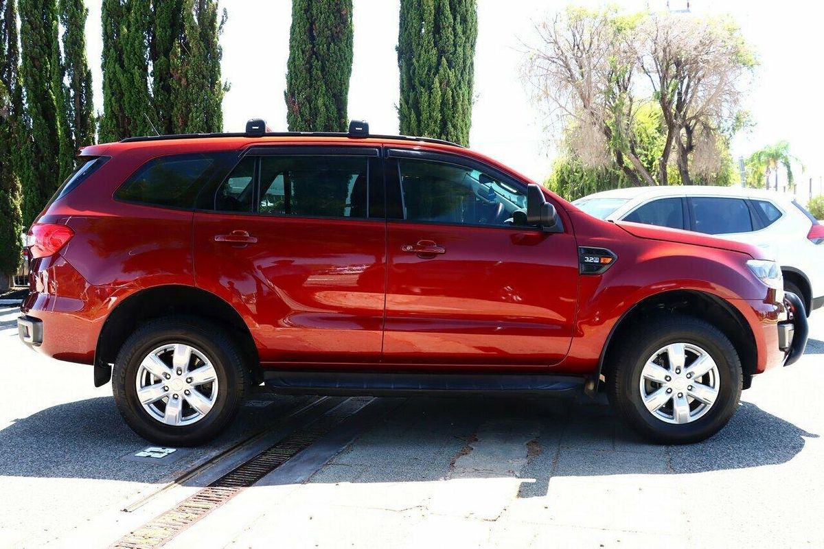 2017 Ford Everest Ambiente UA