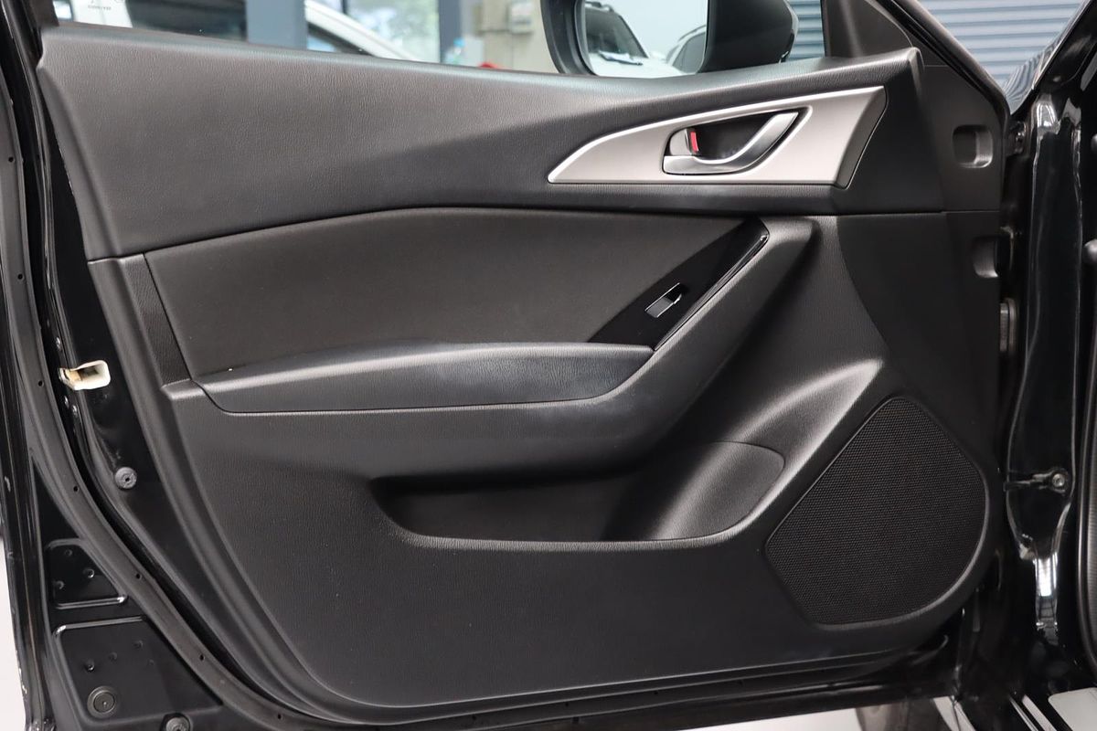 2016 Mazda 3 Maxx BN5478