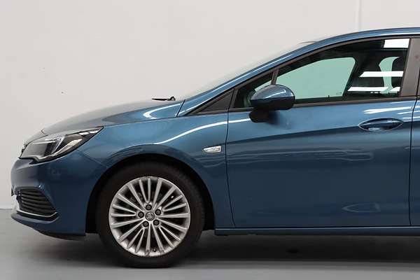 2017 Holden Astra R BK