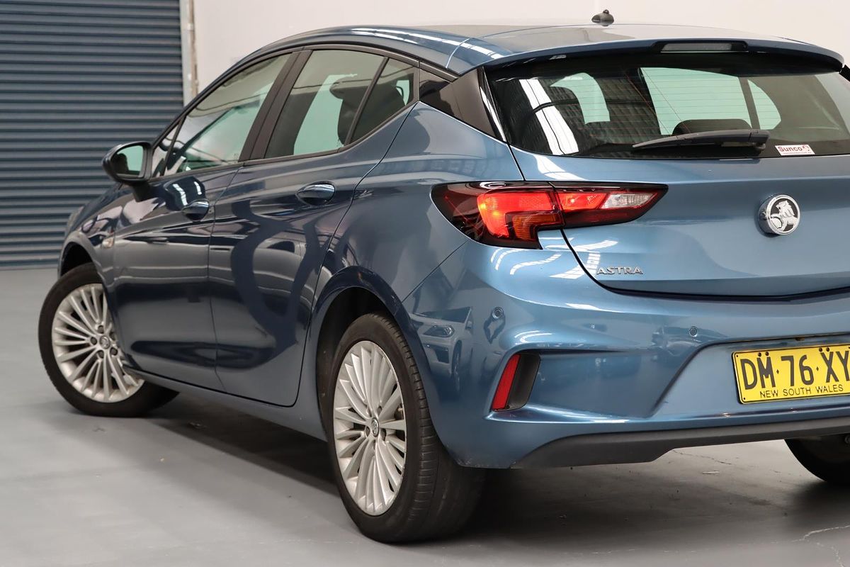 2017 Holden Astra R BK