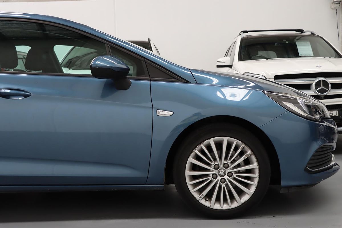 2017 Holden Astra R BK